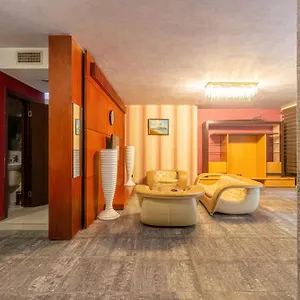 Otel Deluxe, Bakü